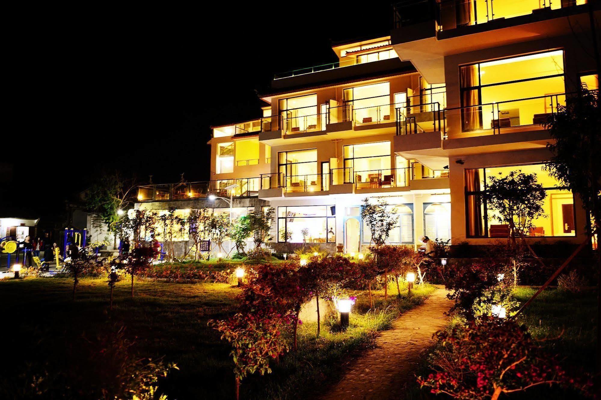 Magpies Habitat Erhai Resort Hotel Dengchuan Екстериор снимка