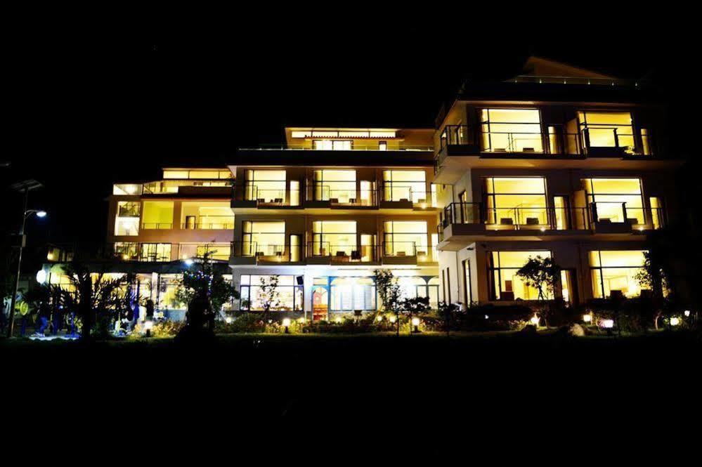 Magpies Habitat Erhai Resort Hotel Dengchuan Екстериор снимка