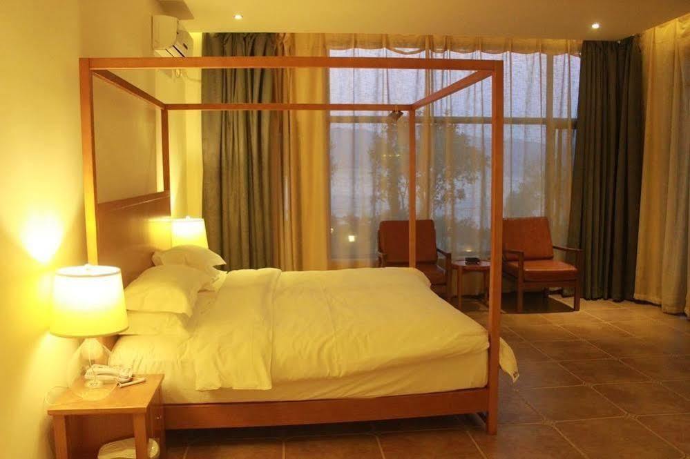 Magpies Habitat Erhai Resort Hotel Dengchuan Екстериор снимка